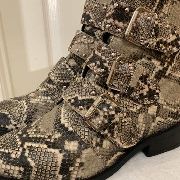 Steven by Steve Madden booties size 7.5 like new - Picture 2 of 12